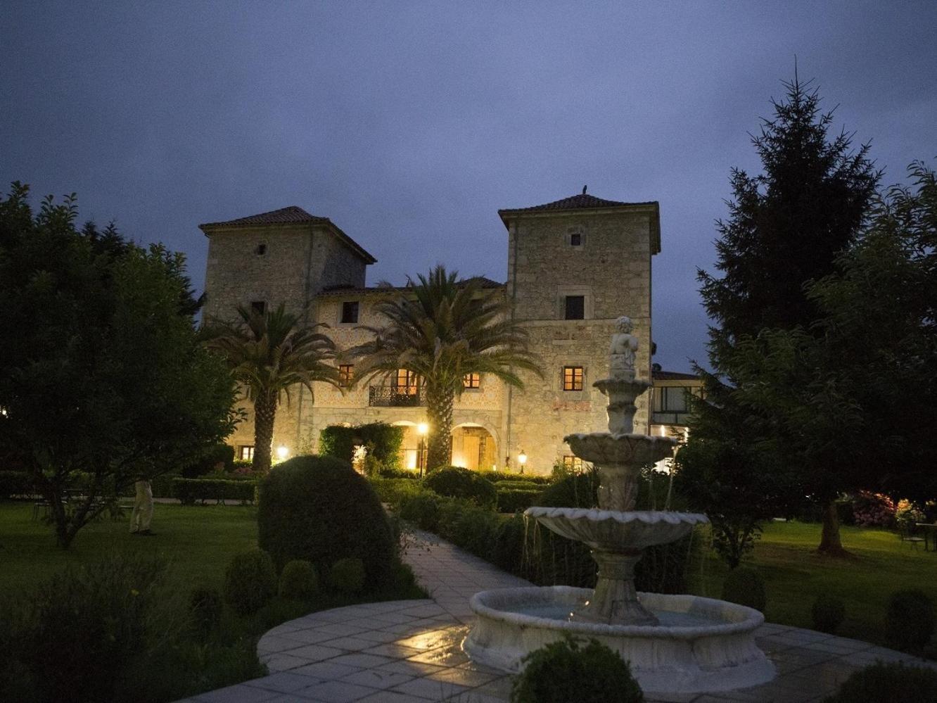 Akla Hotel Palacio Torre De Ruesga Calseca Екстериор снимка