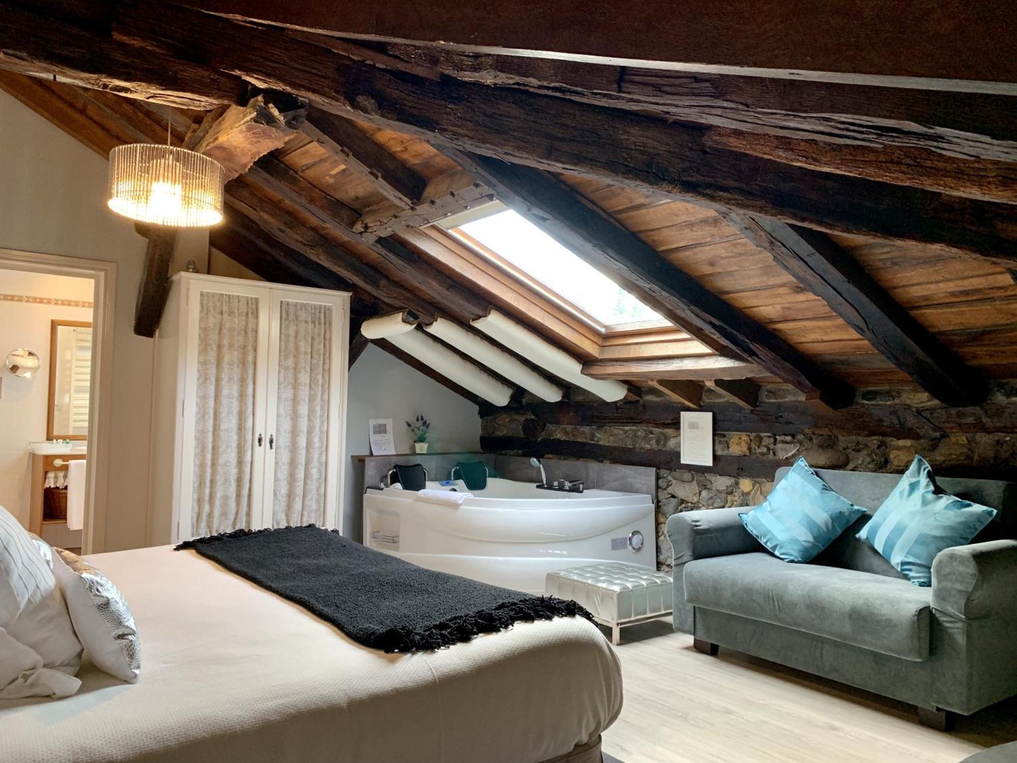 Akla Hotel Palacio Torre De Ruesga Calseca Екстериор снимка