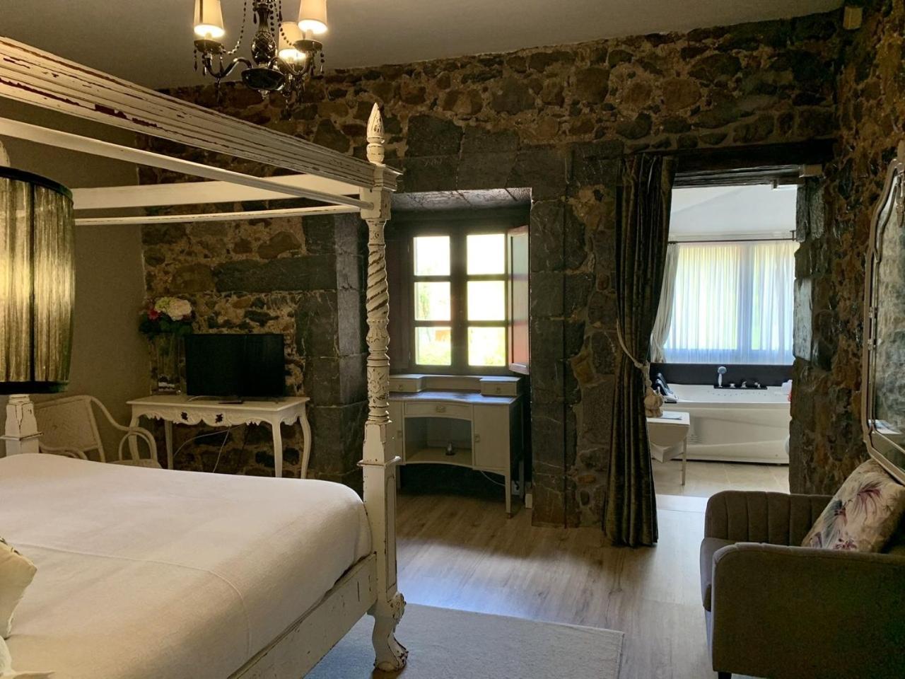 Akla Hotel Palacio Torre De Ruesga Calseca Стая снимка